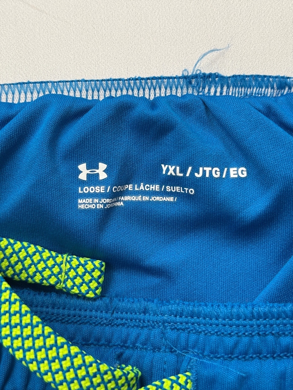 Under Armour Athletic Shorts Blue Loose Fit - Boys XL - Picture 3 of 3